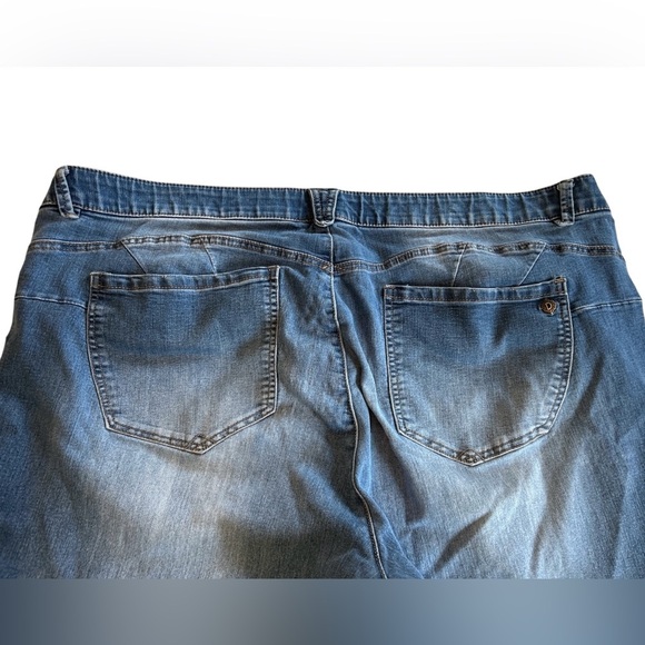 Democracy Patriot Straight Leg Distressed Medium Wash Jeans “AB” Solution Sz 24W - Picture 4 of 11